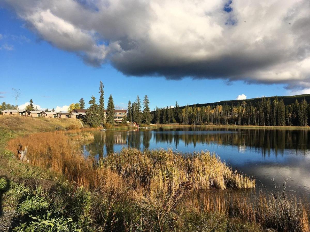 Lac Le Jeune Nature Resort Logan Lake Dış mekan fotoğraf