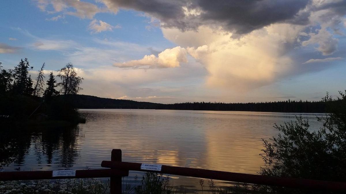 Lac Le Jeune Nature Resort Logan Lake Dış mekan fotoğraf